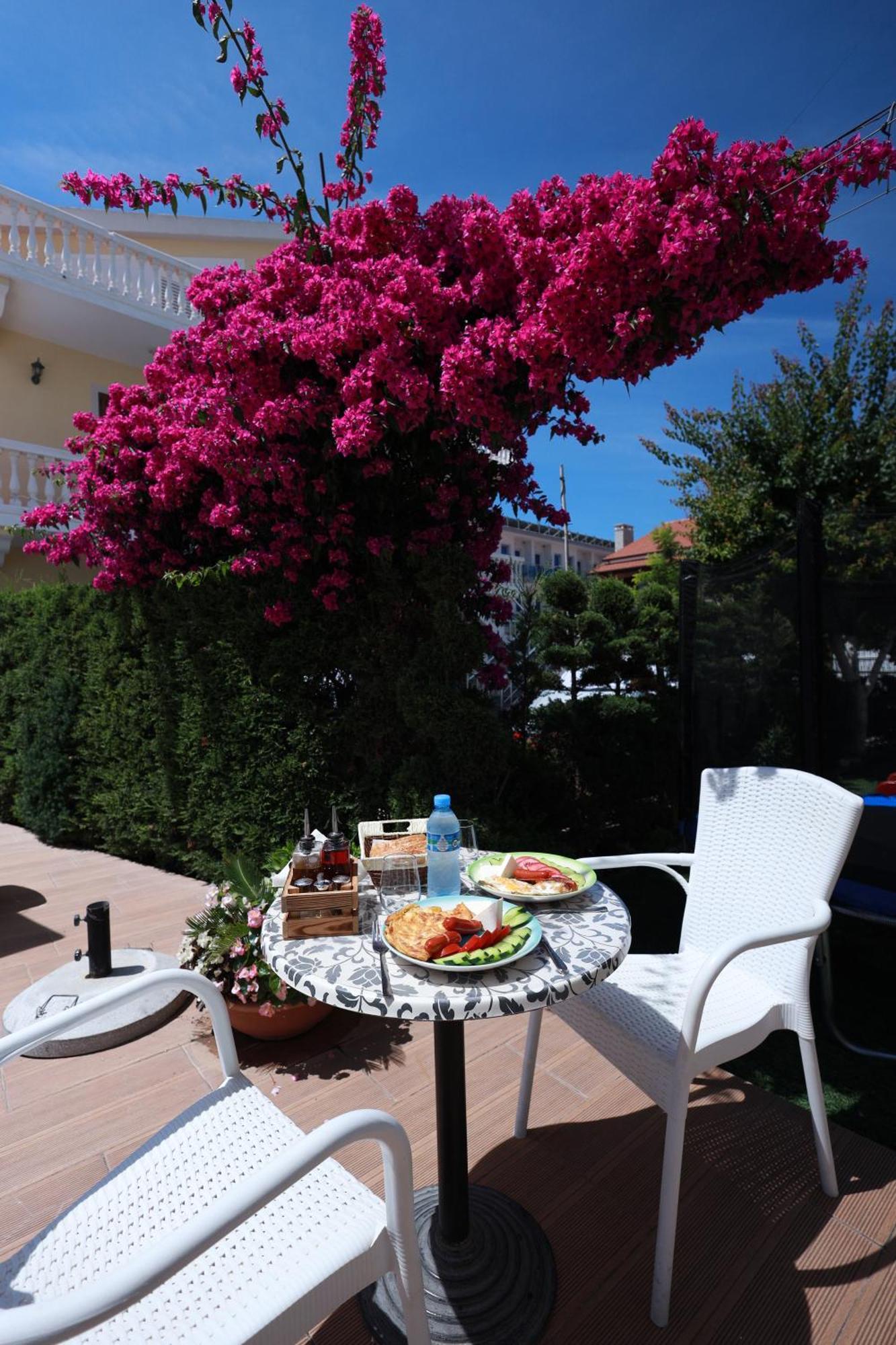Hotel Lakaj Velipojë Esterno foto